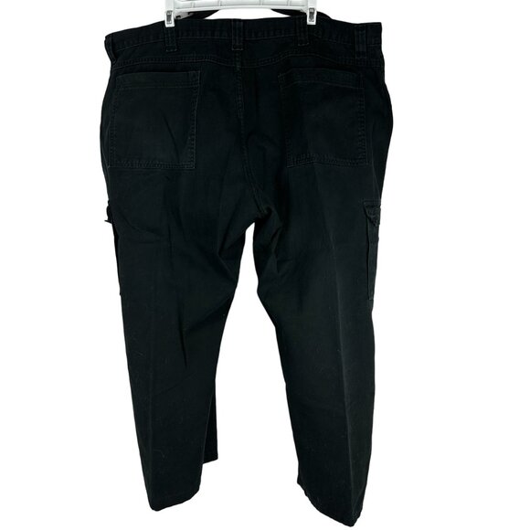 Wrangler Mens Relaxed Fit Black Cargo Pants Size 44x30 Cotton Durable Work Wear - Picture 3 of 5